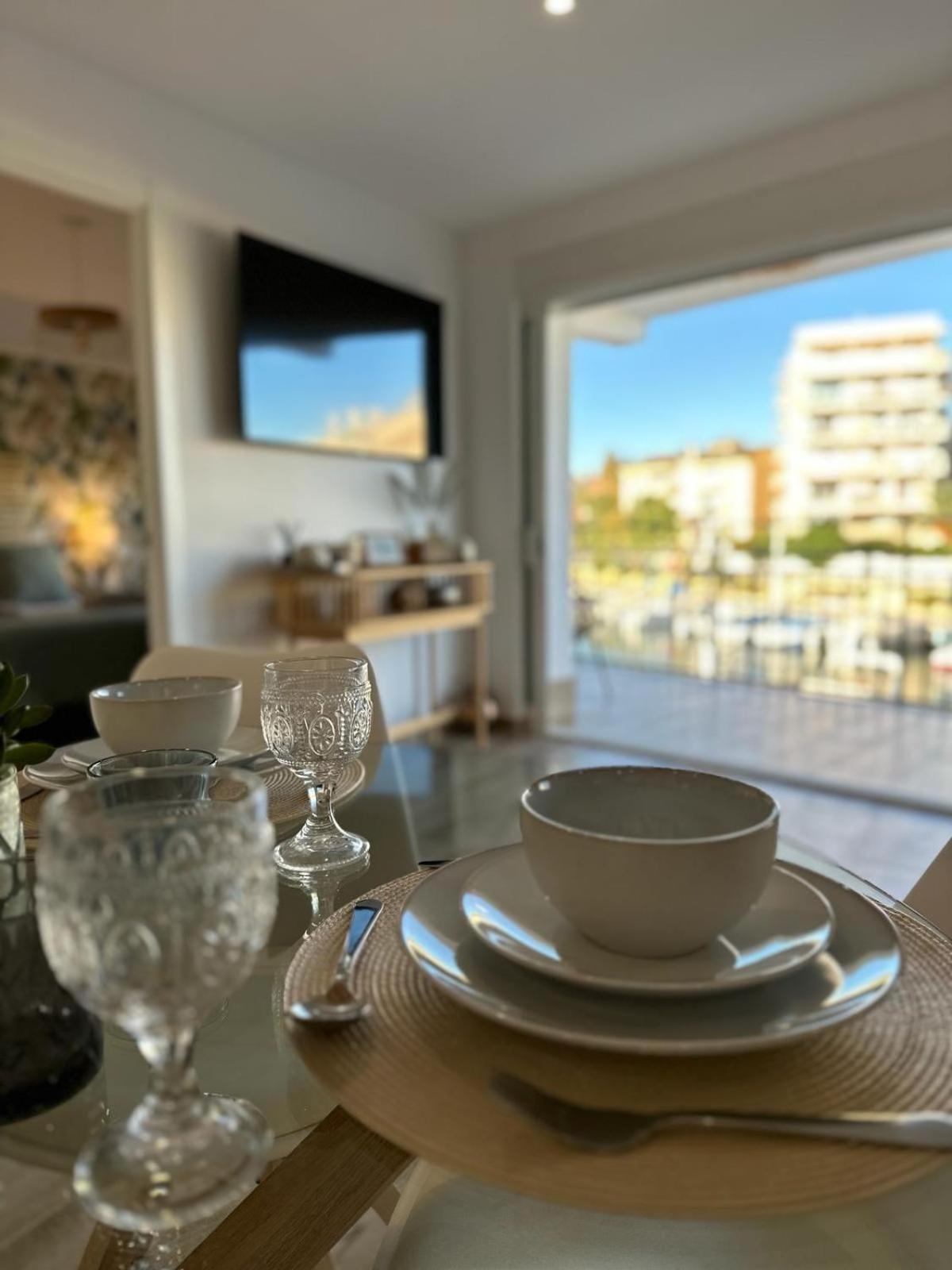 Waterfront 3 Bed Apartment, 90M From The Beach Platja de Larenal 외부 사진