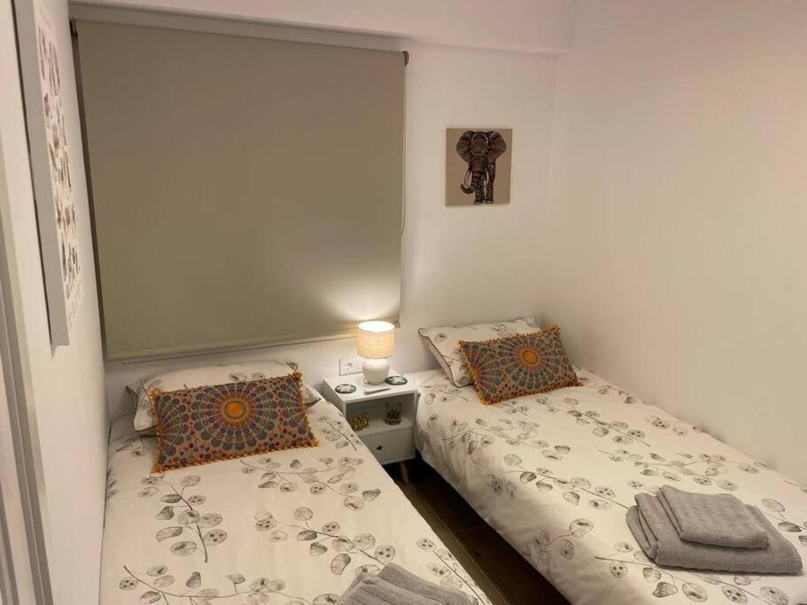 Waterfront 3 Bed Apartment, 90M From The Beach Platja de Larenal 외부 사진